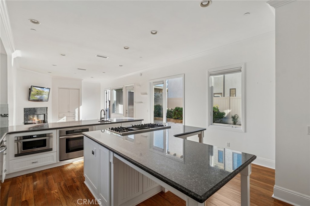 MLS #NP25254275 image #8