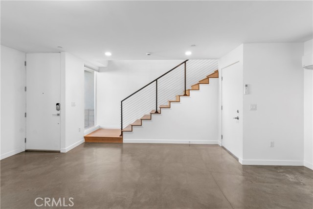 Detail Gallery Image 13 of 58 For 6566 W 85th Pl, Westchester,  CA 90045 - 3 Beds | 3 Baths