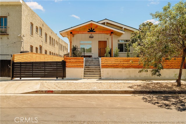 Detail Gallery Image 6 of 46 For 2520 Kent St, Los Angeles,  CA 90026 - 3 Beds | 2 Baths