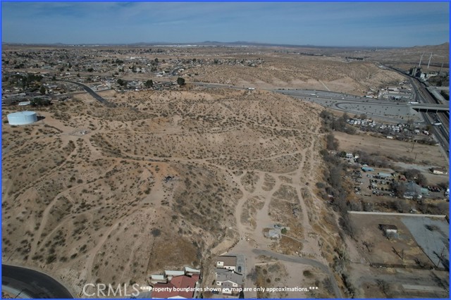 15580 1st Street, Victorville CA: https://media.crmls.org/medias/97bf7fb0-677f-441b-8209-b9fd3d04918c.jpg