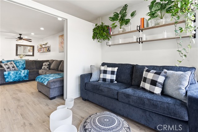 7740 Redlands Street, Playa del Rey CA: https://media.crmls.org/medias/97c01399-bcdb-488c-b8f7-86178e3e9b2a.jpg