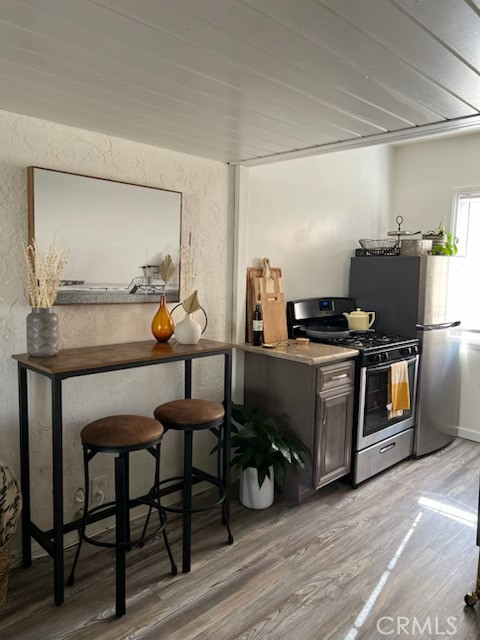5901 E Ocean Boulevard, Long Beach CA: https://media.crmls.org/medias/97c09340-ccef-46ff-871a-4692eefc91fa.jpg