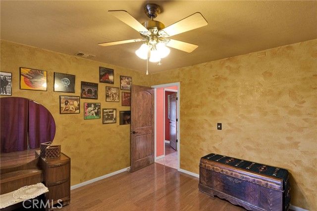 6375 Arrowhead Lake Road, Hesperia CA: https://media.crmls.org/medias/97c0c310-4167-4656-a363-ef0d8800d61b.jpg