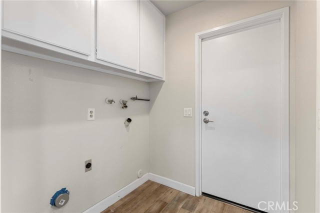 2585 Outlook, Port Hueneme CA: https://media.crmls.org/medias/97c12566-bacc-4668-92a9-0a404bbfb9e9.jpg