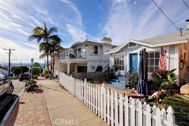533 13th Street, Manhattan Beach, California 90266, 2 Bedrooms Bedrooms, ,1 BathroomBathrooms,Residential,Sold,13th,SB23018975