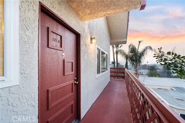 Detail Gallery Image 22 of 32 For 1523 E Windsor Rd 101a,  Glendale,  CA 91205 - 3 Beds | 2 Baths