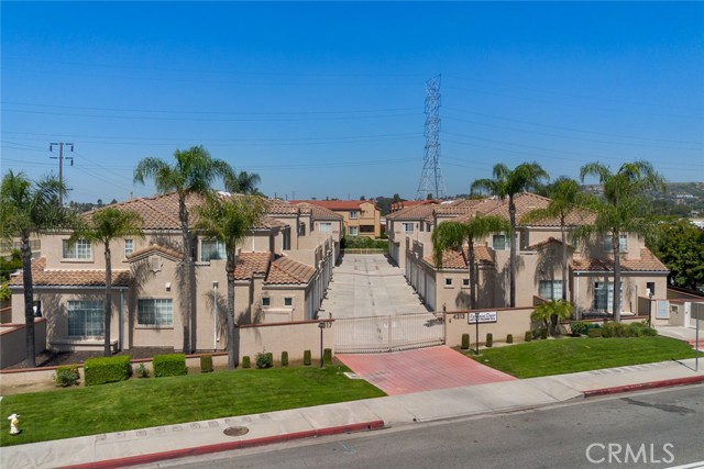 4311 Paramount Boulevard, Pico Rivera CA: https://media.crmls.org/medias/97c263ef-0d9b-4f80-9af3-459a8ecf55a4.jpg
