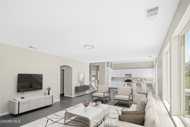 Detail Gallery Image 11 of 44 For 5768 Monaco, Palmdale,  CA 93552 - 4 Beds | 2/1 Baths