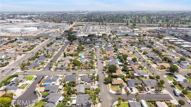 Detail Gallery Image 38 of 40 For 19071 Suva Ln, Huntington Beach,  CA 92646 - 4 Beds | 2 Baths