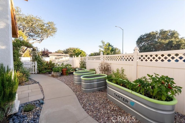 Detail Gallery Image 36 of 46 For 518 Grand Canyon Dr, Paso Robles,  CA 93446 - 3 Beds | 2/1 Baths