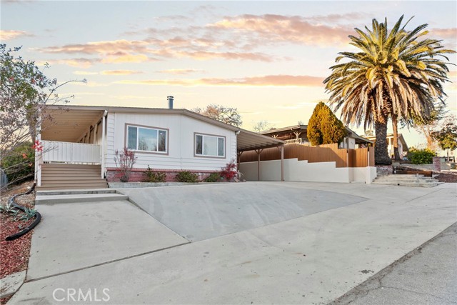 Detail Gallery Image 1 of 34 For 4561 Windward Way, Paso Robles,  CA 93446 - 2 Beds | 2 Baths