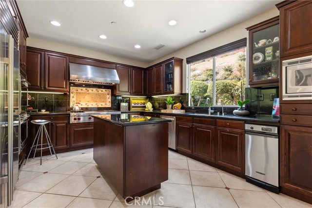 Detail Gallery Image 20 of 70 For 1908 Hazel Nut Ct, Agoura Hills,  CA 91301 - 5 Beds | 4 Baths