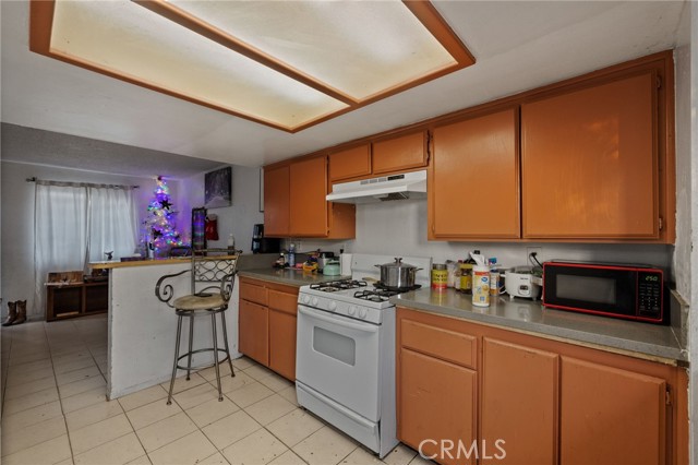 Detail Gallery Image 3 of 7 For 715 N St, Bakersfield,  CA 93304 - – Beds | – Baths