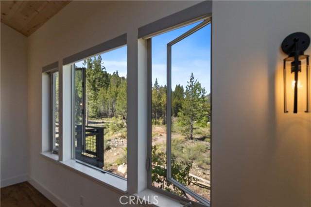 Detail Gallery Image 9 of 24 For 11640 Mcclintock, Truckee,  CA 96161 - 3 Beds | 3/1 Baths