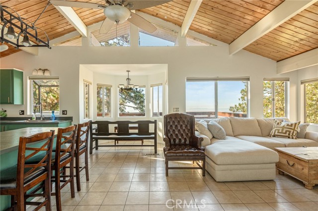 31603 Panorama, Running Springs, CA 92382