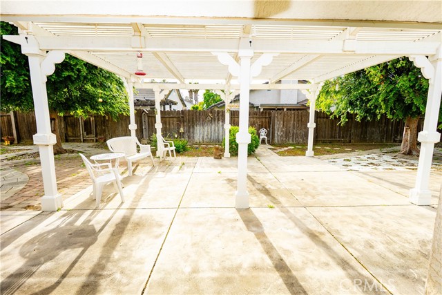 1029 Penny Street, Chowchilla CA: https://media.crmls.org/medias/97c9aa6f-bb40-4cb5-8cfa-66e011c0aacc.jpg