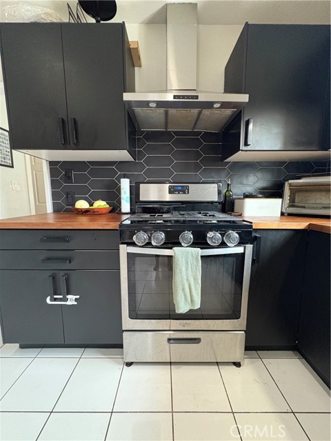 4544 Fisher Street, East Los Angeles CA: https://media.crmls.org/medias/97c9d35e-4a9c-4e1e-b1ff-ffa003057a42.jpg