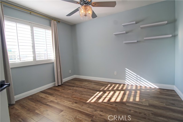 Detail Gallery Image 16 of 19 For 29572 Clear View, Highland,  CA 92346 - 4 Beds | 2/1 Baths