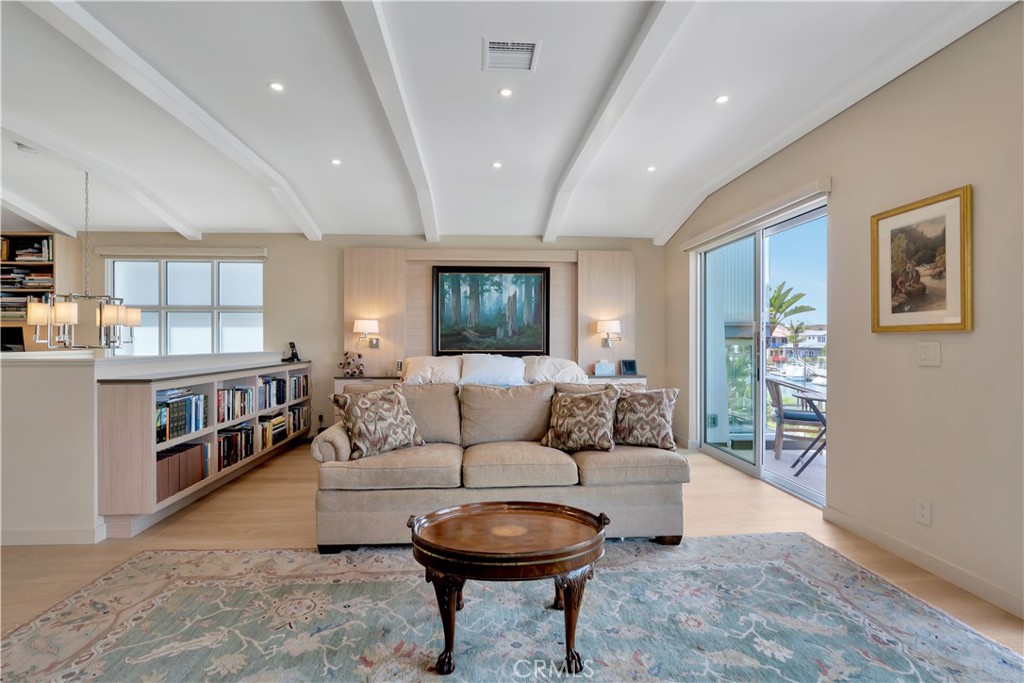 5614 Naples Canal