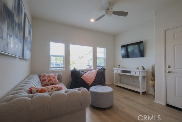 Detail Gallery Image 16 of 51 For 24155 Dusty Trail, Menifee,  CA 92587 - 4 Beds | 3/1 Baths