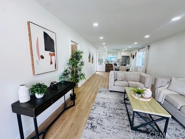 Detail Gallery Image 17 of 35 For 1936 Roxanne, Long Beach,  CA 90815 - 4 Beds | 2 Baths