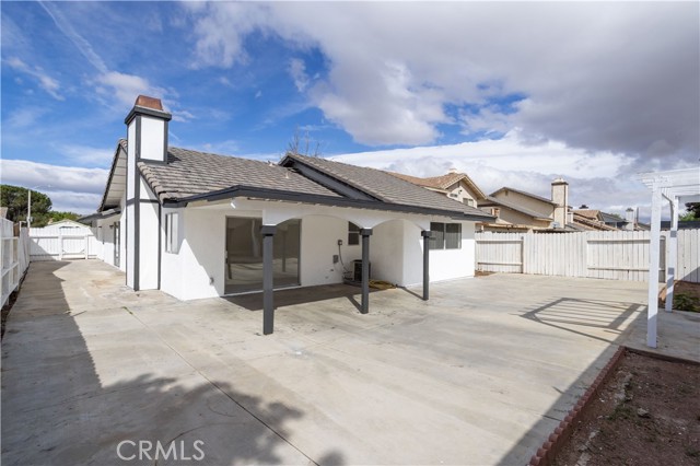 Detail Gallery Image 4 of 28 For 44662 Foxboro Ct, Lancaster,  CA 93535 - 3 Beds | 2 Baths