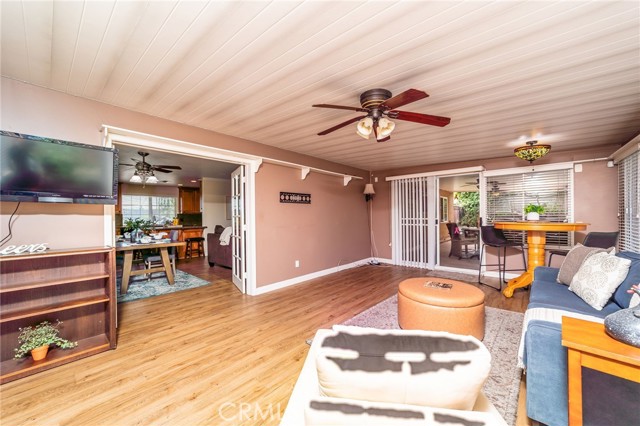 Detail Gallery Image 9 of 39 For 618 Thornhurst Ave, Glendora,  CA 91741 - 4 Beds | 3 Baths