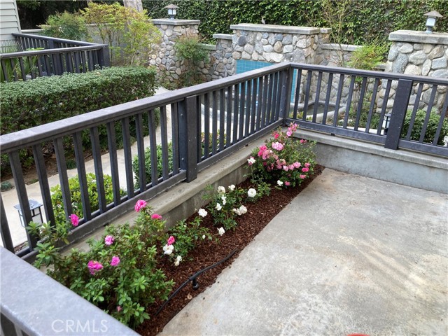 Detail Gallery Image 10 of 50 For 2447 Oneida St #2,  Pasadena,  CA 91107 - 3 Beds | 2/1 Baths