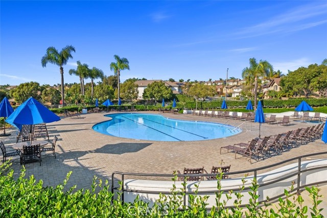 Detail Gallery Image 7 of 52 For 25036 Footpath Ln, Laguna Niguel,  CA 92677 - 5 Beds | 3 Baths