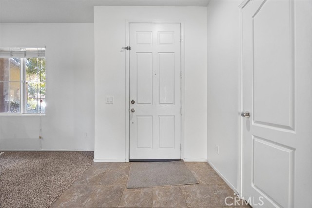 Detail Gallery Image 7 of 28 For 5500 Woodard Ridge Dr, Bakersfield,  CA 93313 - 3 Beds | 2/1 Baths