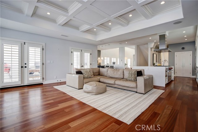 763 29th Street, Manhattan Beach, California 90266, 5 Bedrooms Bedrooms, ,5 BathroomsBathrooms,Residential,Sold,29th,SB22085465