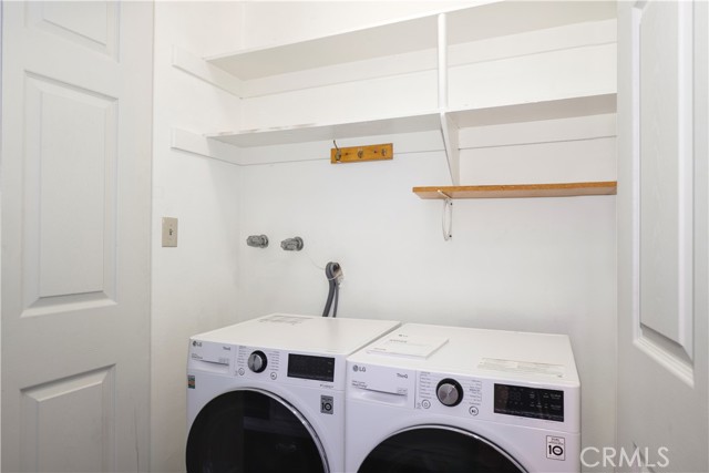 435 S La Fayette Park Place, Los Angeles CA: https://media.crmls.org/medias/97d13bea-70a9-438a-a368-87121041d67b.jpg