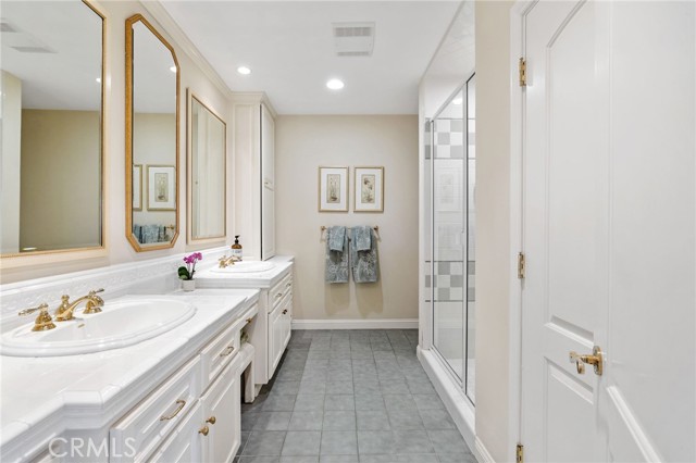 Upstairs Master Bath