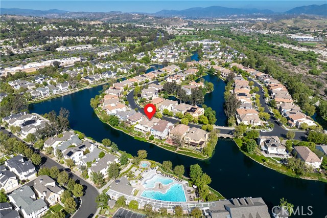 27052 Island Road, Valencia CA: https://media.crmls.org/medias/97d1fab7-a387-4962-9b6f-ebc1f066f3ae.jpg