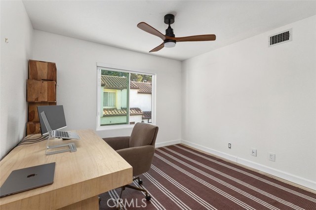 24 Corsica Drive, Newport Beach CA: https://media.crmls.org/medias/97d2a8e6-eb68-4628-ac5d-33d02591cad1.jpg