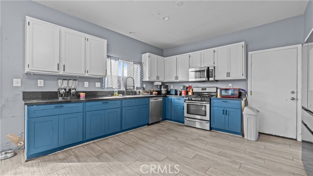 Detail Gallery Image 10 of 20 For 26259 Douglass Union, Murrieta,  CA 92563 - 3 Beds | 2/1 Baths