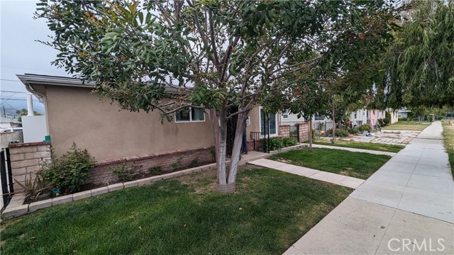Detail Gallery Image 2 of 43 For 2664 N Frederic St, Burbank,  CA 91504 - – Beds | – Baths