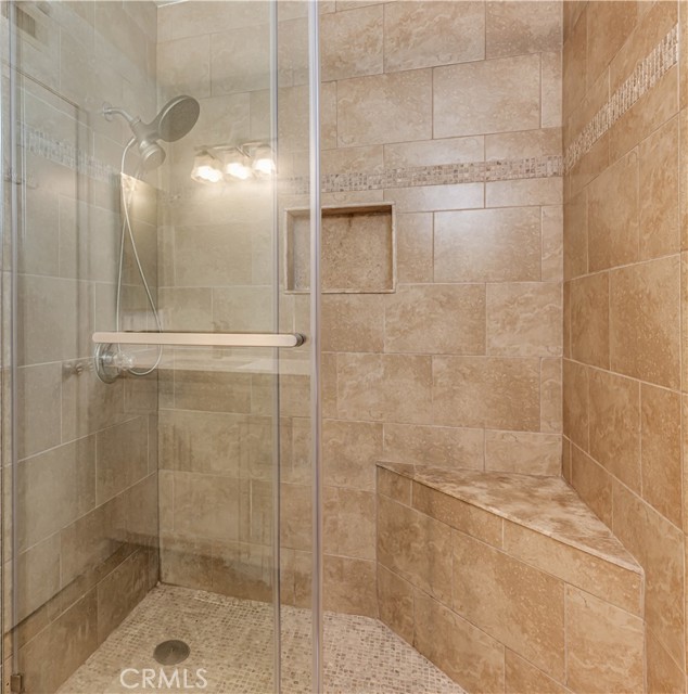 10560 Lakeside N Drive, Garden Grove CA: https://media.crmls.org/medias/97d4bbe0-ff71-42f1-9d9e-03232375cea5.jpg
