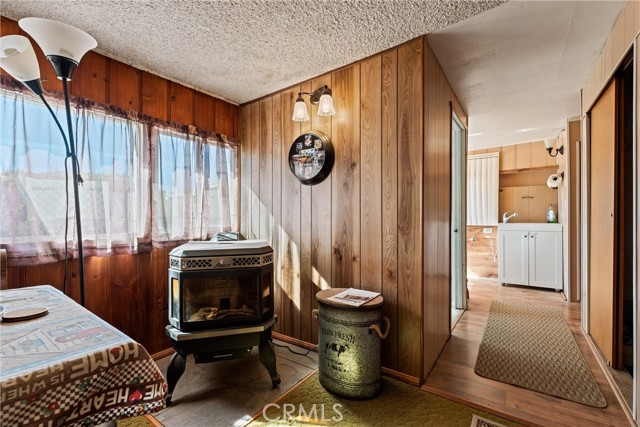 Detail Gallery Image 11 of 40 For 3350 Dawn, Rosamond,  CA 93560 - 2 Beds | 1/1 Baths