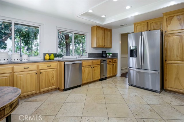 Detail Gallery Image 14 of 47 For 6587 E via Arboles, Anaheim Hills,  CA 92807 - 4 Beds | 2/1 Baths