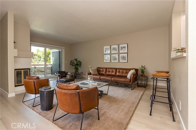 Detail Gallery Image 4 of 32 For 37 Clover Ln #273,  Aliso Viejo,  CA 92656 - 2 Beds | 1/1 Baths