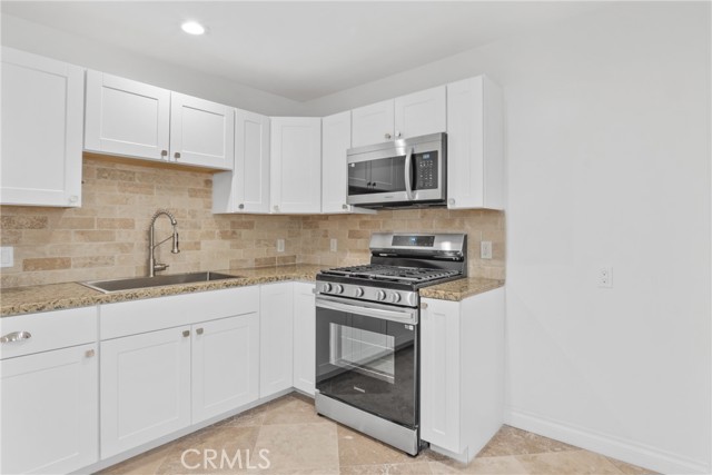 Detail Gallery Image 5 of 10 For 7460 Cypress Ave, Fontana,  CA 92336 - 1 Beds | 1 Baths