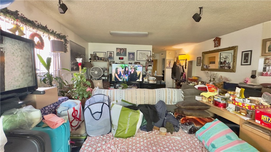 MLS #WS25065101 img 36