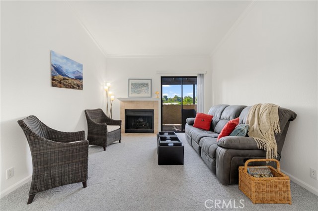 25521 Indian Hill Ln, Laguna Hills CA: https://media.crmls.org/medias/97d70f16-22d5-4f8b-8c2c-f12213607457.jpg