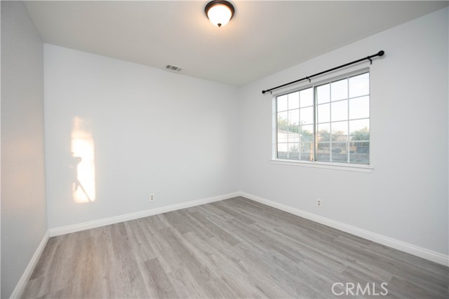 Detail Gallery Image 12 of 27 For 11875 Morning Star Rd, Apple Valley,  CA 92308 - 4 Beds | 2 Baths