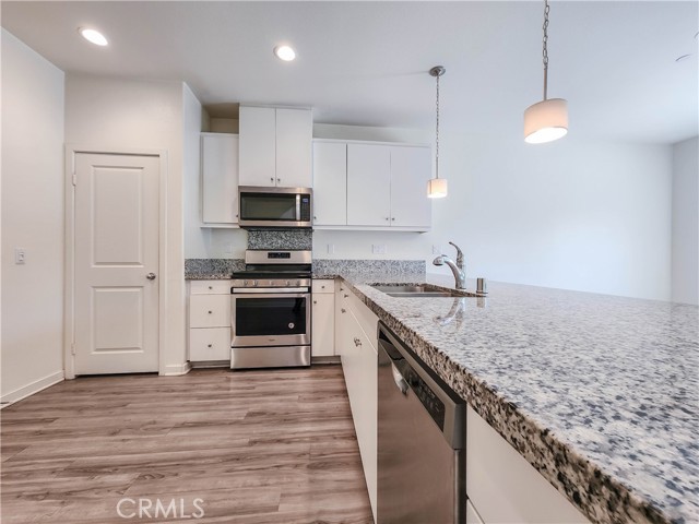 Detail Gallery Image 13 of 69 For 27377 Caprock Way, Moreno Valley,  CA 92555 - 3 Beds | 2/1 Baths