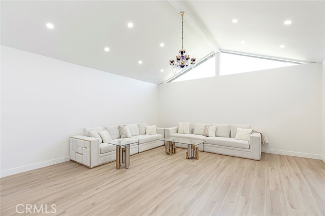 Detail Gallery Image 22 of 57 For 7106 Teesdale Ave, North Hollywood,  CA 91605 - 3 Beds | 2 Baths