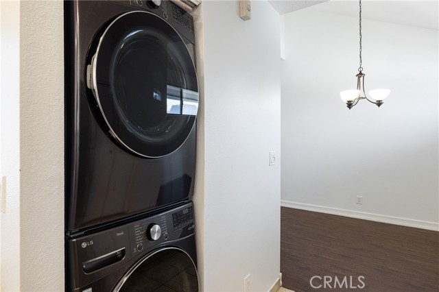 Detail Gallery Image 14 of 25 For 22421 Sherman Way #1,  West Hills,  CA 91307 - 2 Beds | 2 Baths