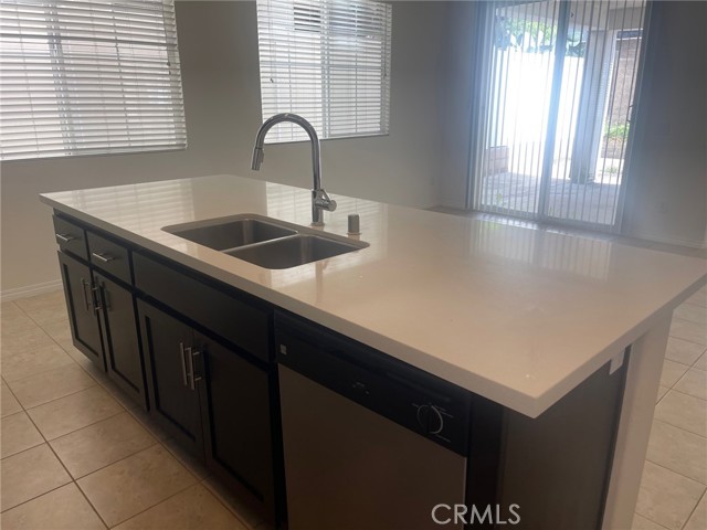 Detail Gallery Image 8 of 26 For 2955 S via Belamaria, Ontario,  CA 91762 - 5 Beds | 3 Baths