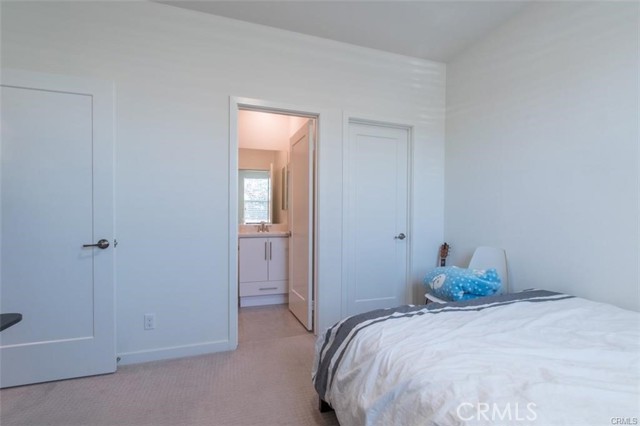 Detail Gallery Image 7 of 49 For 140 Paramount, Irvine,  CA 92618 - 3 Beds | 3/1 Baths